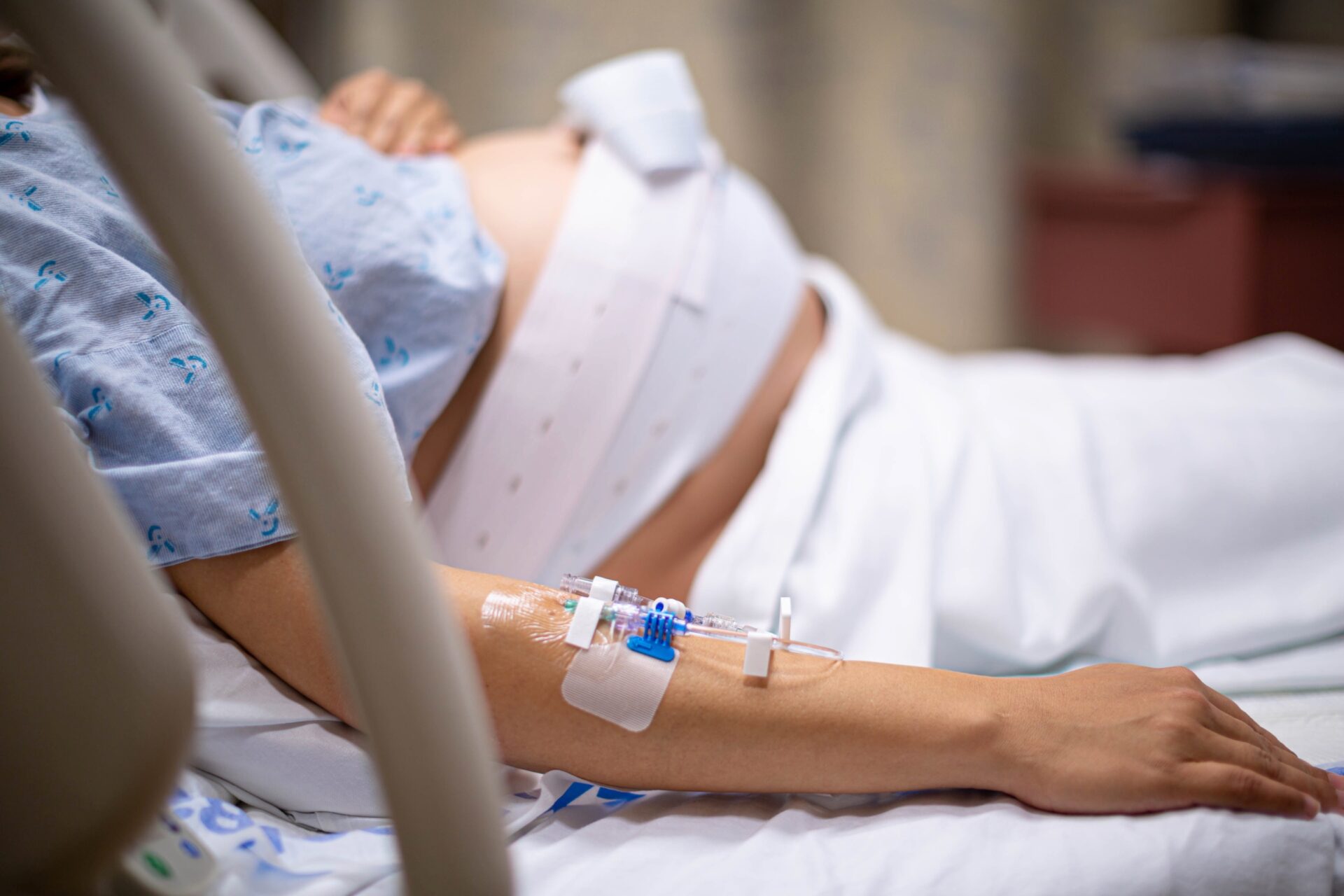how a new york birth injury lawyer handles fetal distress cases