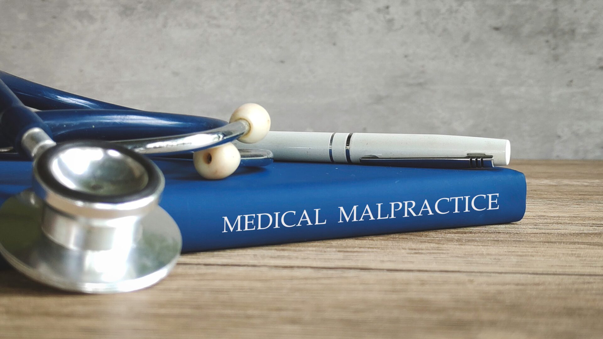 What Are the Key Challenges in Medical Malpractice Lawsuits for Hospital Negligence in New York?